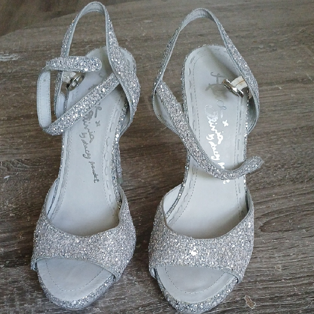 Alice + Olivia Silver Glitter Heels
